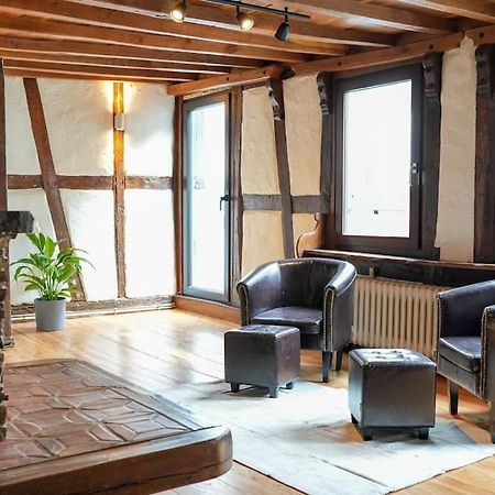 Charmante Fachwerk Wohnung Mit Terrasse In Der Altstadt Coblença Exterior foto