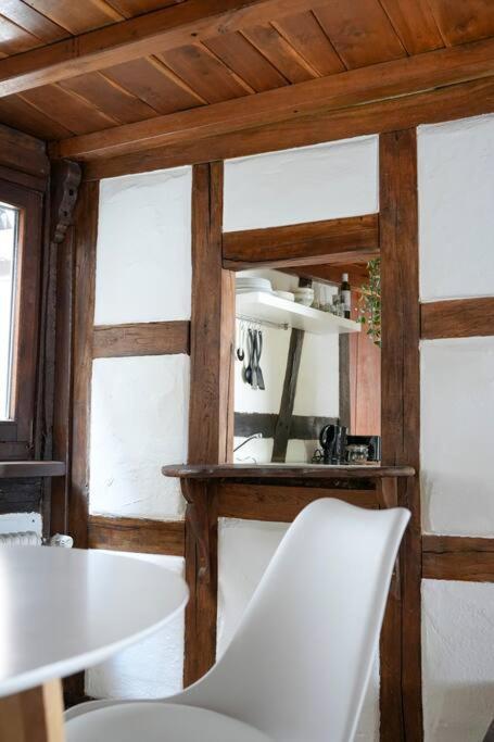 Charmante Fachwerk Wohnung Mit Terrasse In Der Altstadt Coblença Exterior foto