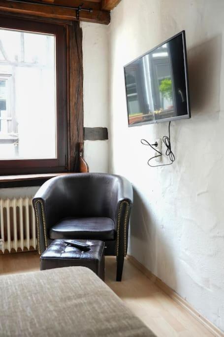 Charmante Fachwerk Wohnung Mit Terrasse In Der Altstadt Coblença Exterior foto