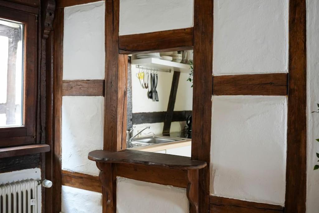 Charmante Fachwerk Wohnung Mit Terrasse In Der Altstadt Coblença Exterior foto
